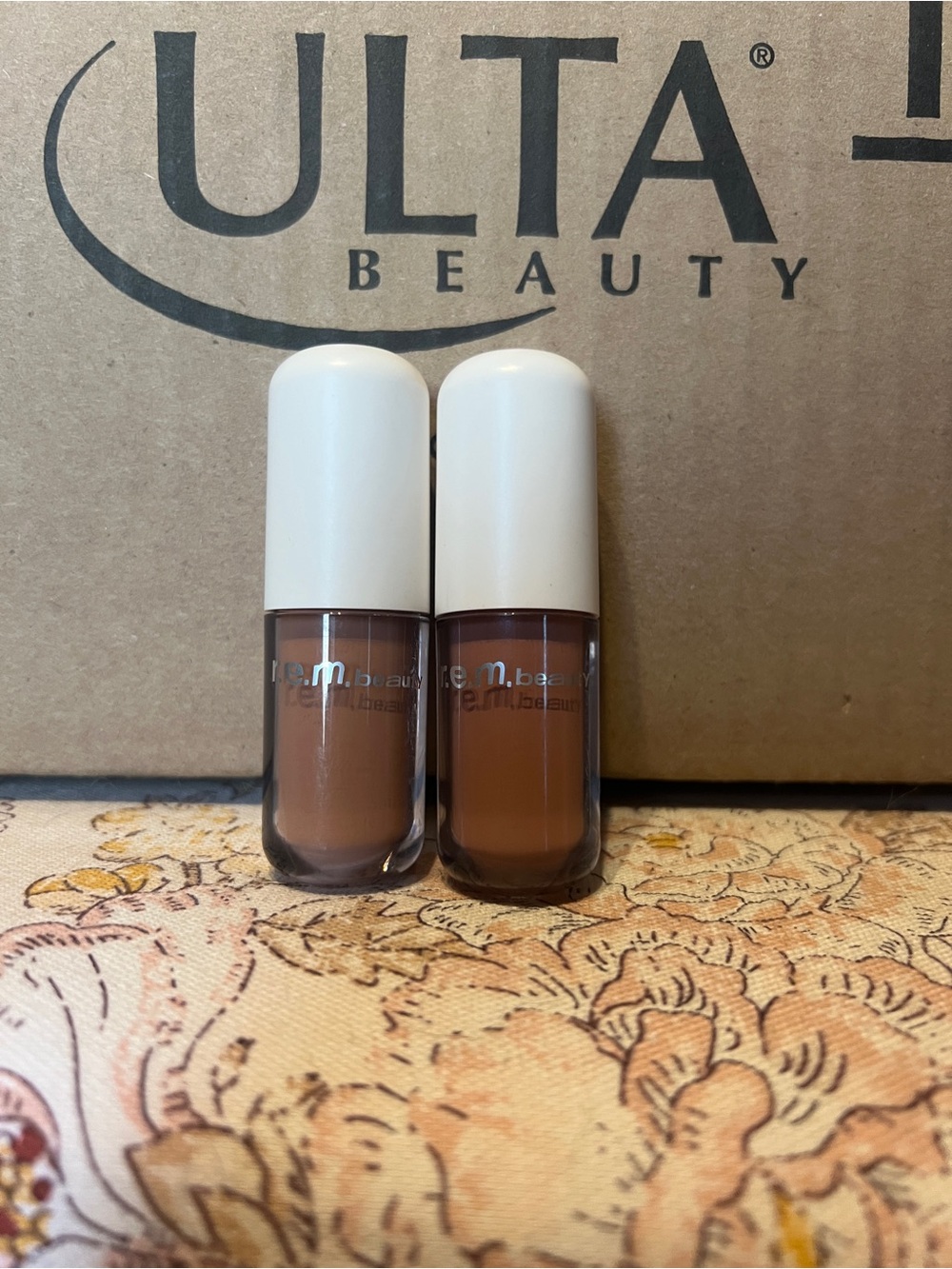 REM BEAUTY Liquid Eyeshadow Duo